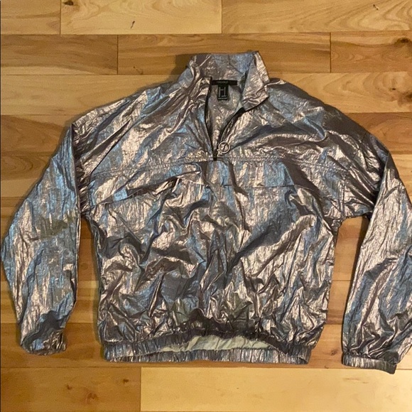 Forever 21 silver metallic anorak 90s vibes! 😝 - Picture 2 of 7
